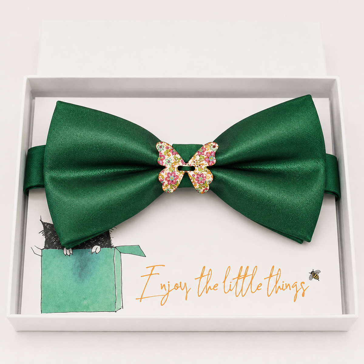 Green Wooden Bow Tie — Wedding & Everyday Handmade Pre-Tied
