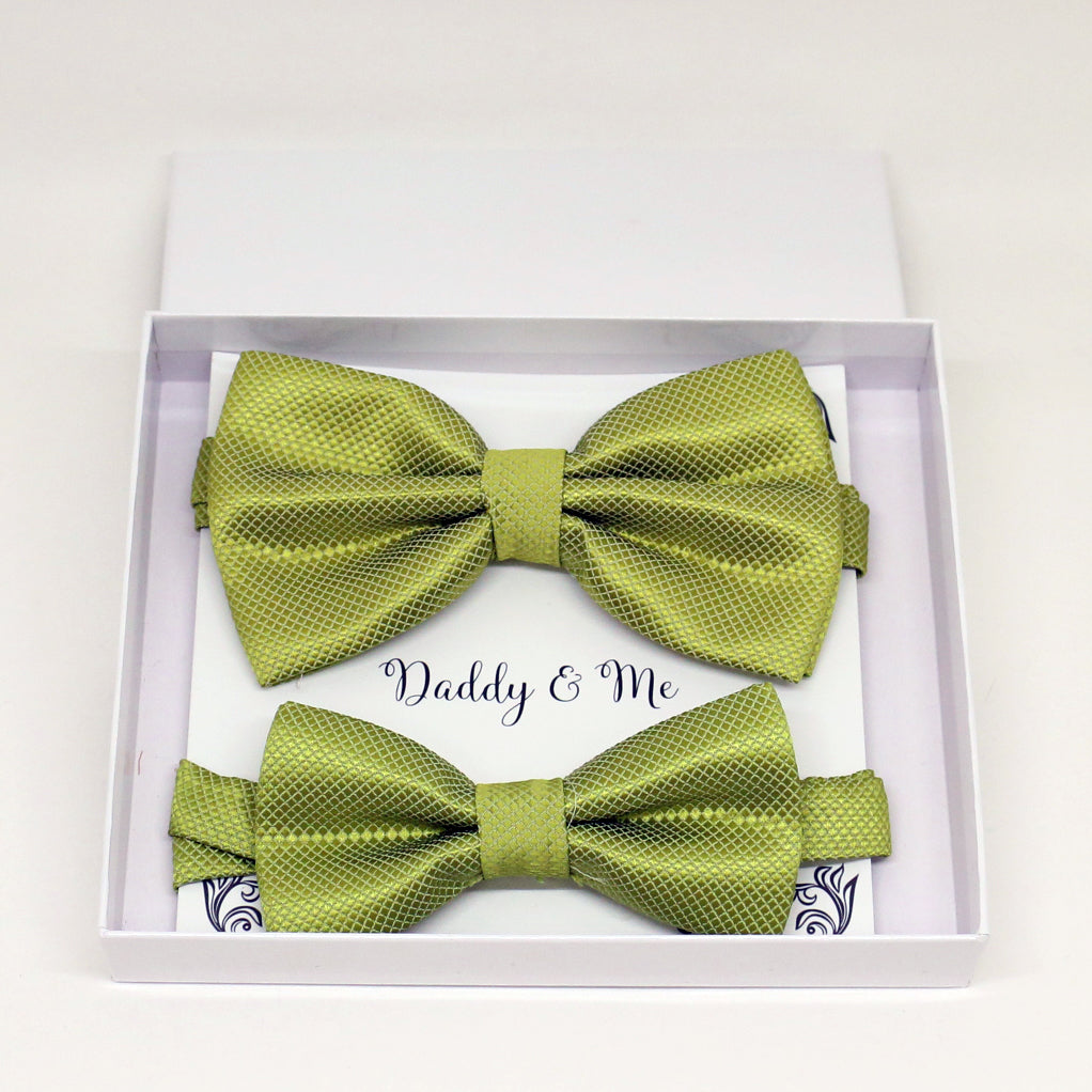 Green Bow tie set for daddy and son, Daddy and me gift set, Grandpa and me, Green Kids Toddler bow tie, Green bow tie set, Grandpa gift